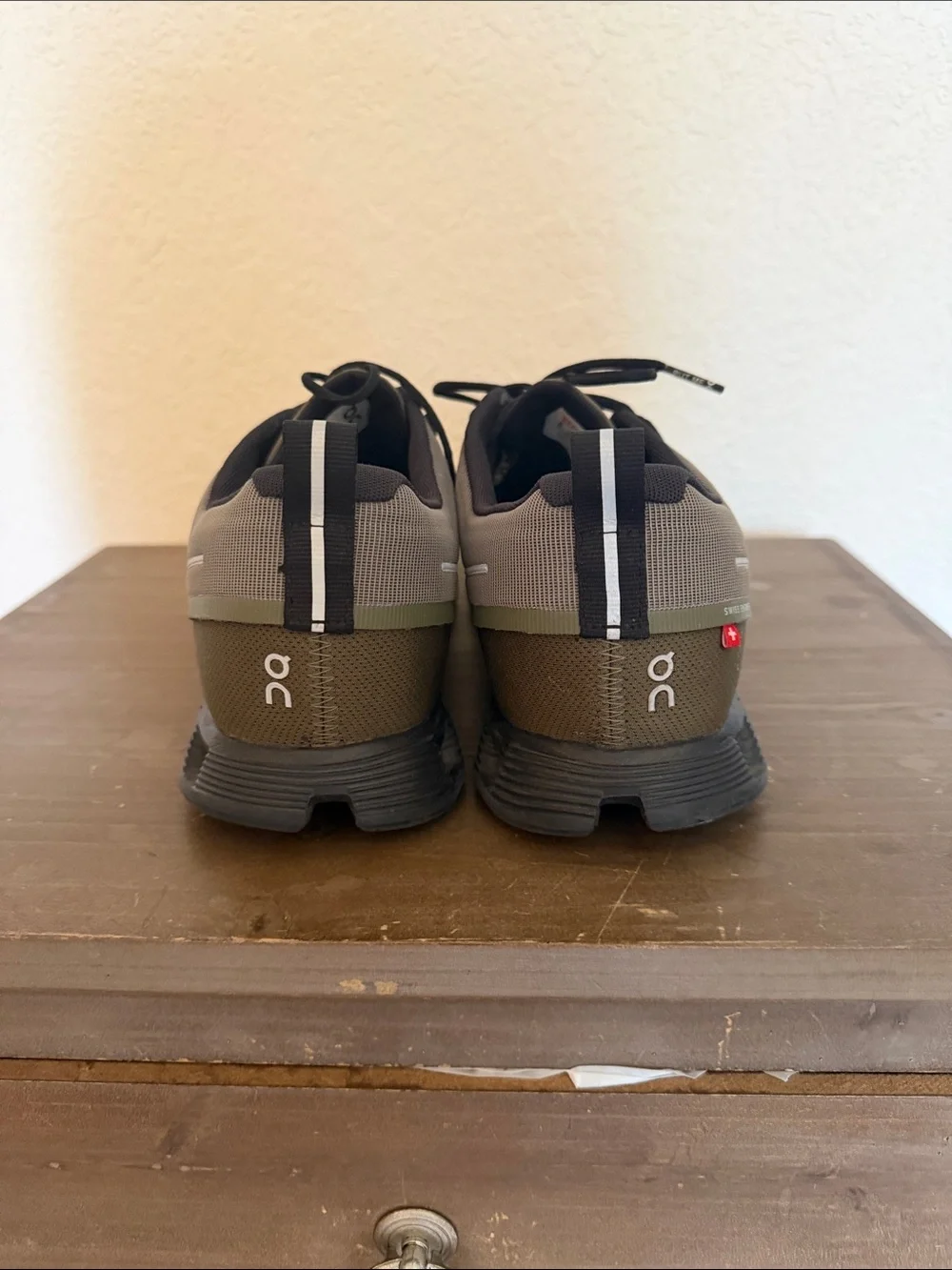 On Running water resistant Women’s Athletic Shoes - Olive/Black